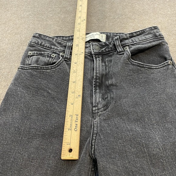 Abercrombie & Fitch Mom Jeans Womens 25 Gray High Rise Curve Love Straight Leg - Picture 7 of 12